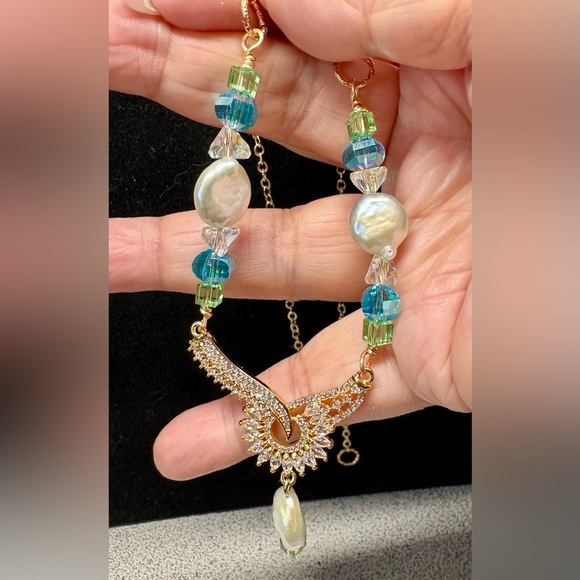 Elegant Gold and genuine Biwa pearl/Swarovski crystal blue and Green Necklace - Picture 6 of 15
